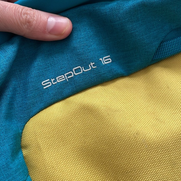 Deuter Backpack - Picture 8 of 9